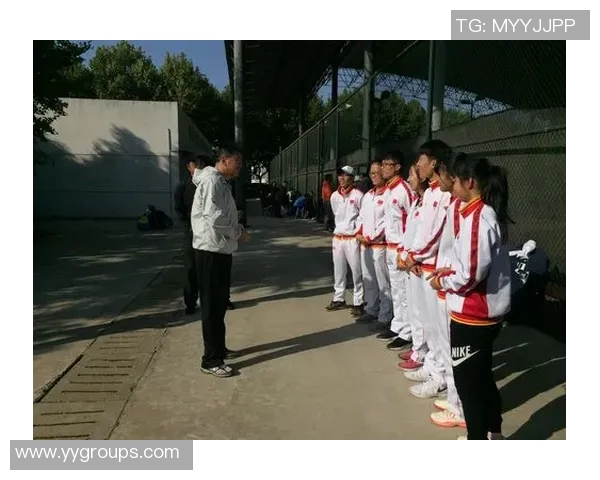 南京网球队状态变革引发热议新策略助力提升竞技水平与团队凝聚力