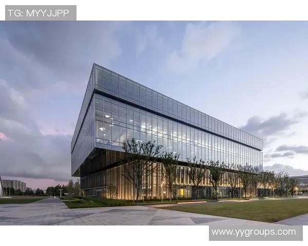 杜克大学与北卡罗来纳大学最新对决精彩录像回顾与分析