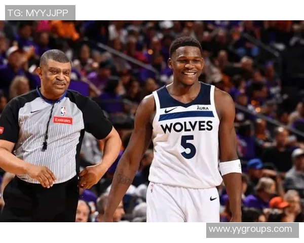 米内罗与运动男孩激战正酣谁能在这场对决中笑到最后