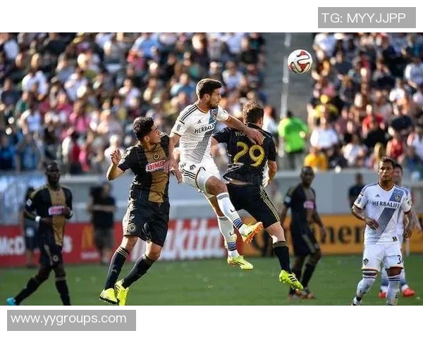 费城联合与白帽激战正酣谁能在这场对决中笑到最后