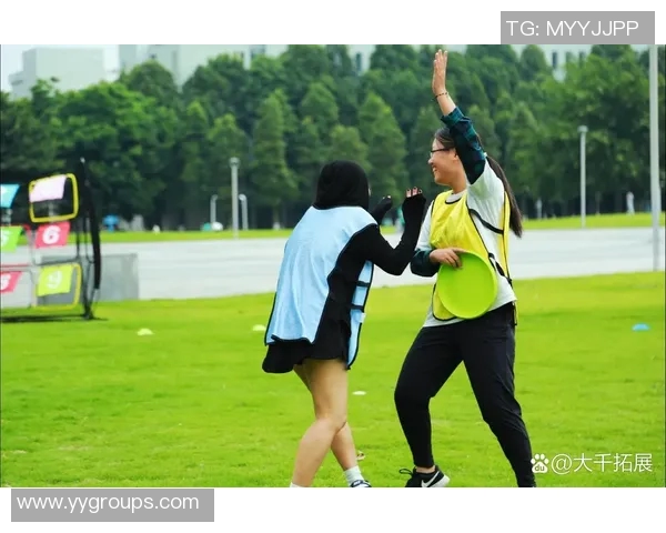 飞盘盛宴:深入探讨广州飞盘队的速度与技巧之美MBA 飞盘盛宴:深入探讨广州飞盘队的速度与技巧之美MBA