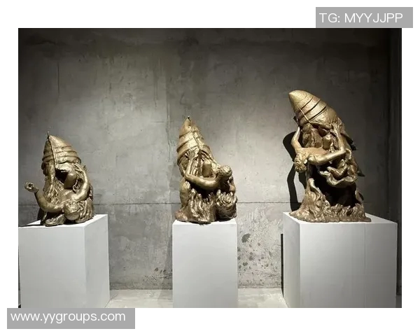 李泓澎的成长之路与艺术追求：从青涩少年到当代艺术家的蜕变与探索