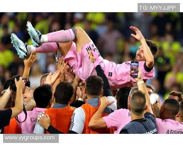 格里兹曼与梅西的巅峰对决谁才是足球场上的真正王者 格里兹曼与梅西的巅峰对决谁才是足球场上的真正王者