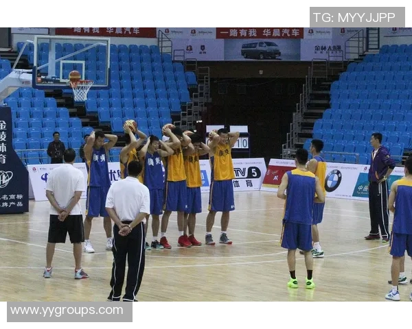 深圳篮球队配合变革引发热议新战术如何改变球队未来发展方向 深圳篮球队配合变革引发热议新战术如何改变球队未来发展方向