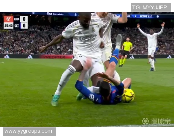 瓜迪奥拉对裁判不满VAR漏判点球导致比赛失利 瓜迪奥拉对裁判不满VAR漏判点球导致比赛失利